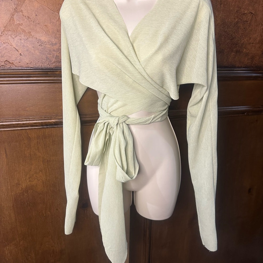 NWOT SIZE M Elegant Wrap Blouse in Light Green