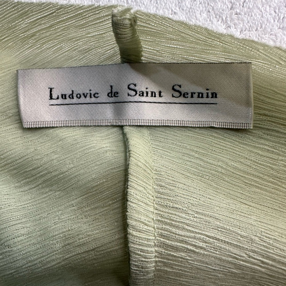 NWOT SIZE M Elegant Wrap Blouse in Light Green