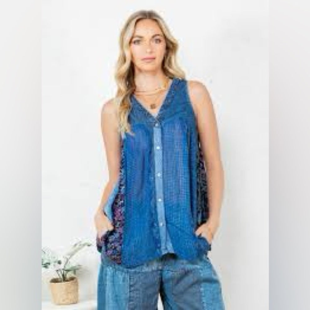 NWT SIZE 2X Chic Blue Button-Down Blouse