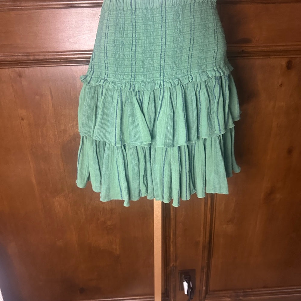 NWT SIZE L/3 Sundry Ruffled Mini Skirt in Red and Green for Night Out