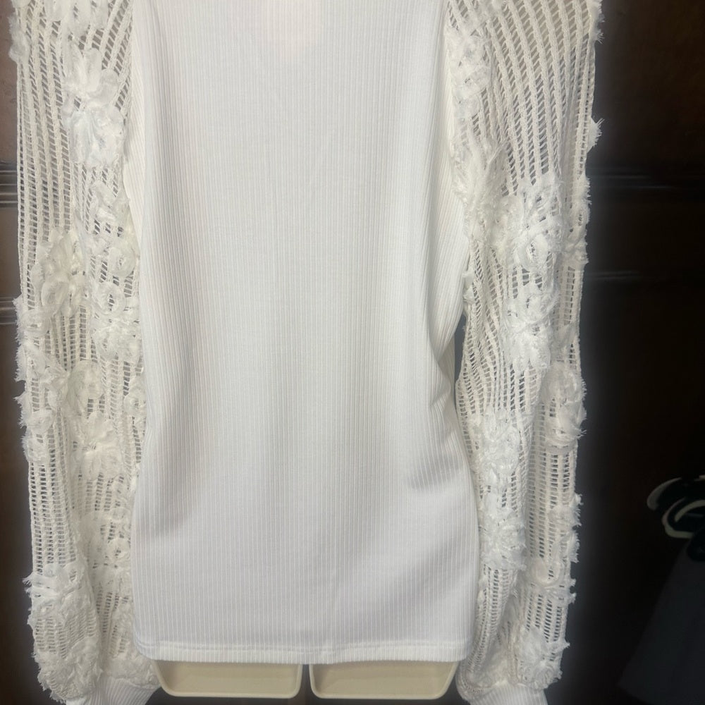 NWOT SIZE XL So Me Ivory Lace Sleeve Blouse