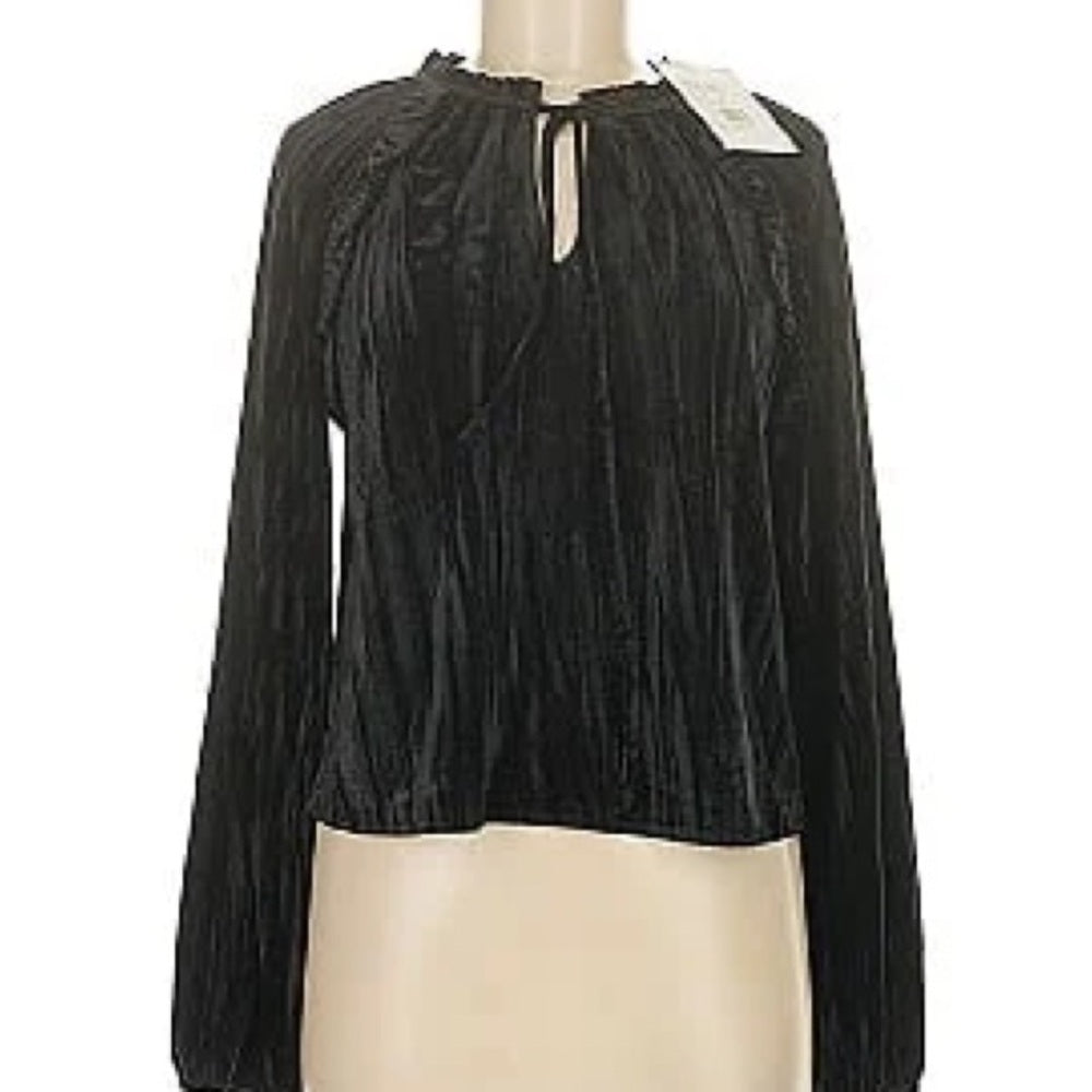 NWT SIZE XS Rachel Parcell Elegant Black Velvet Top