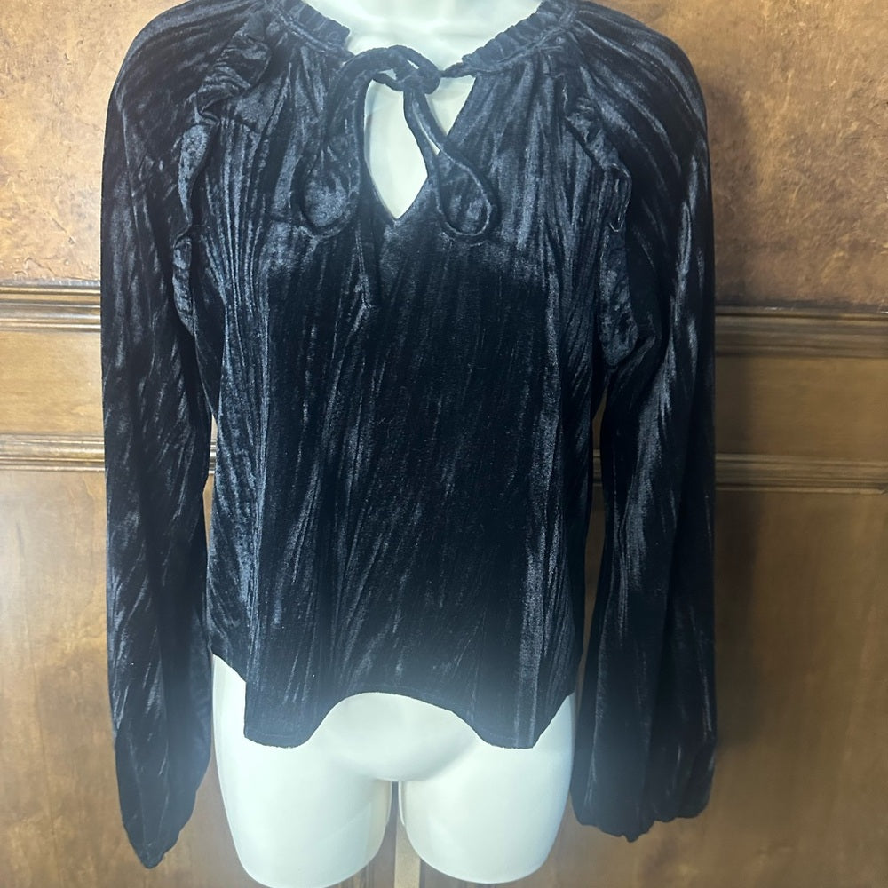 NWT SIZE XS Rachel Parcell Elegant Black Velvet Top