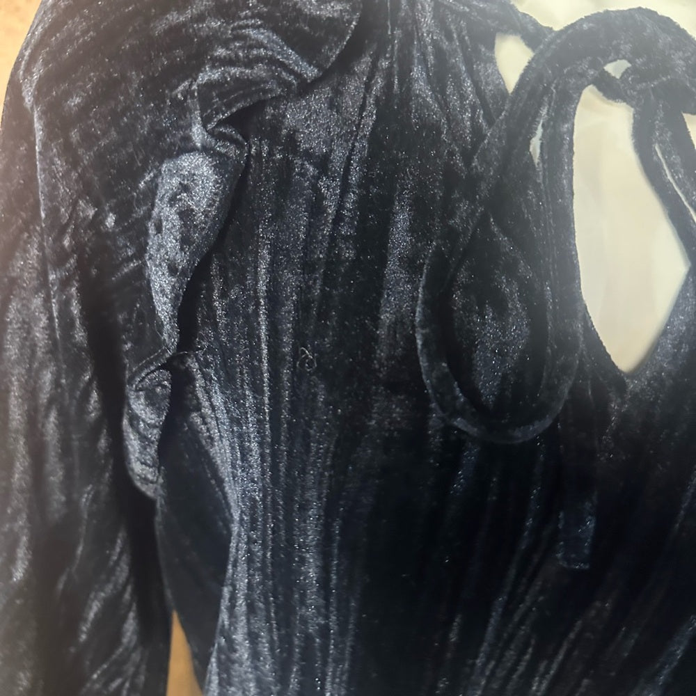 NWT SIZE XS Rachel Parcell Elegant Black Velvet Top