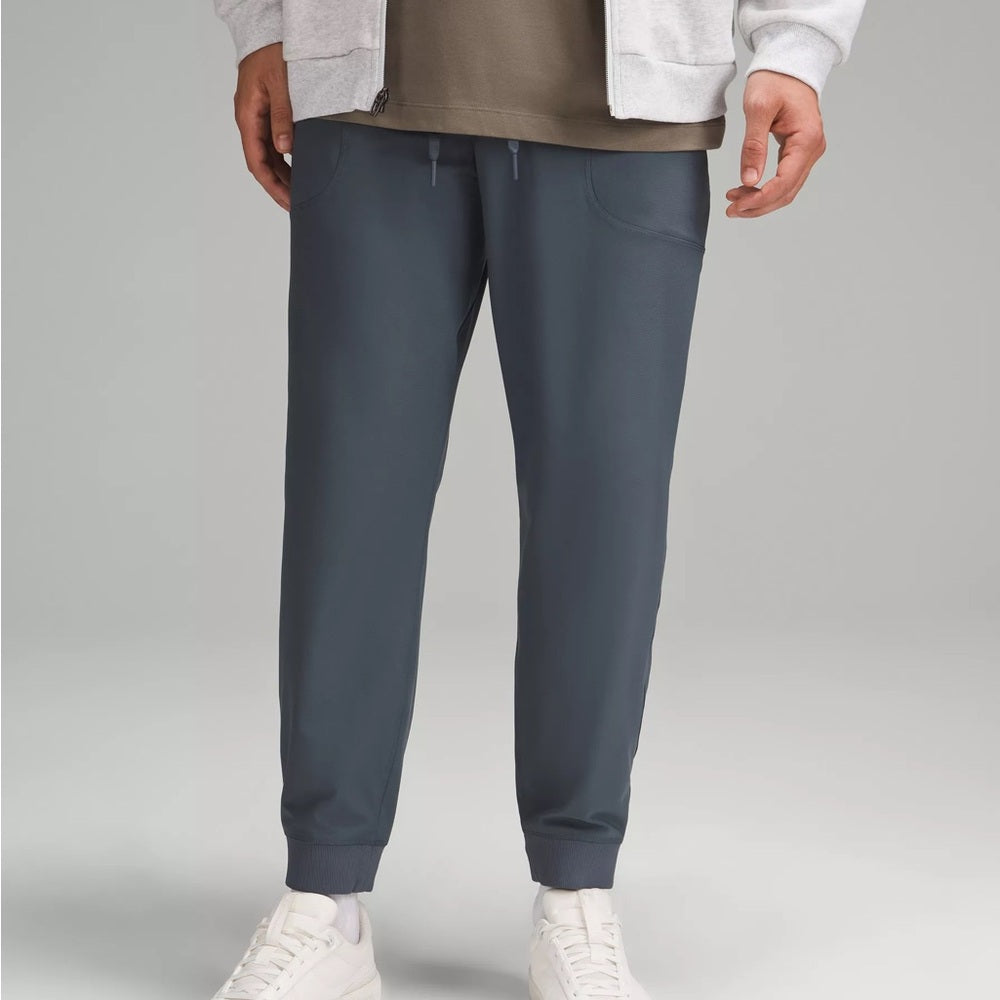 PRE-OWNED SIZE S/M Lululemon Athletica Men's Black Joggers