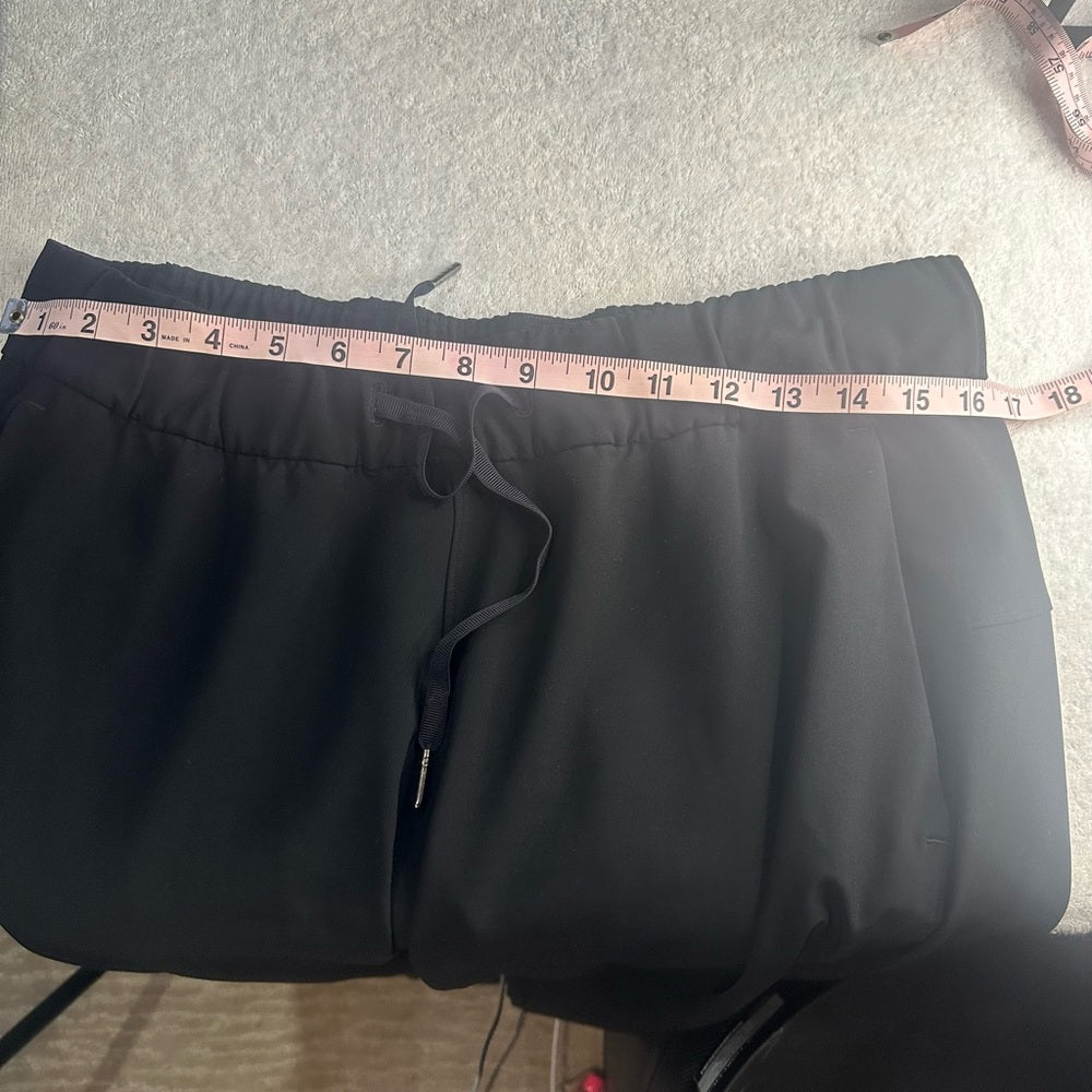 PRE-OWNED SIZE S/M Lululemon Athletica Men's Black Joggers