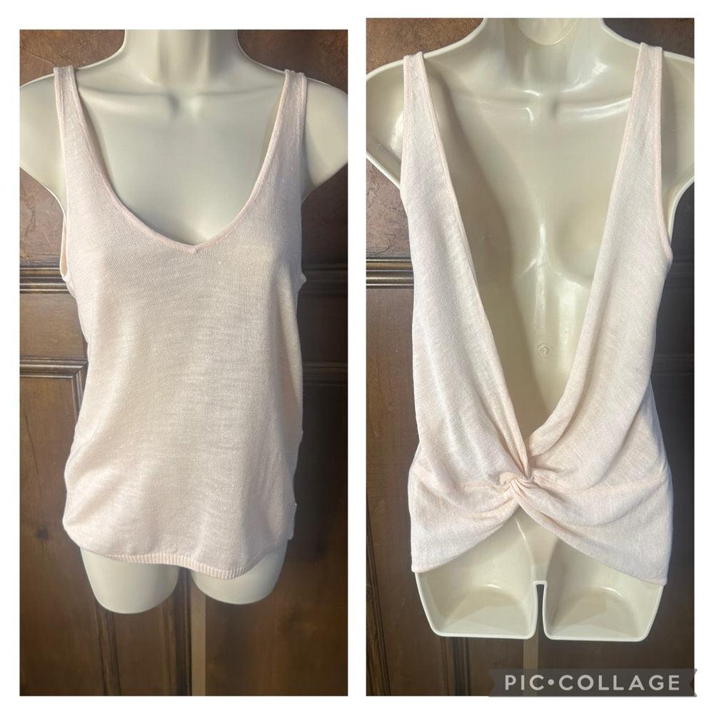 NWOT SIZE 4 Lululemon Athletica Light Pink Tank Top