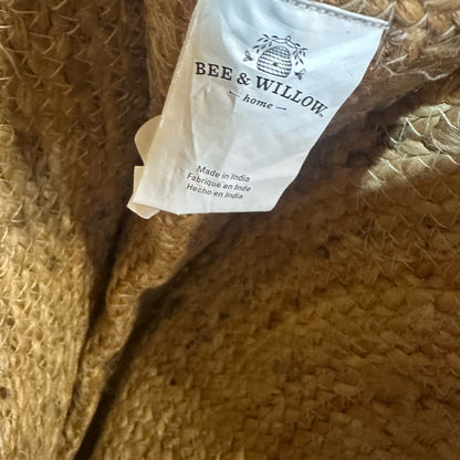 Stylish Tan Straw Tote with Yellow Tassel