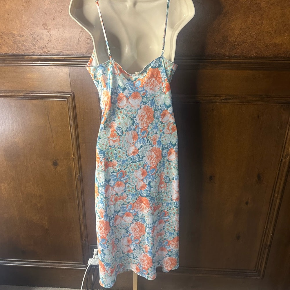 SIZE L Elegant Floral Wrap Midi Dress