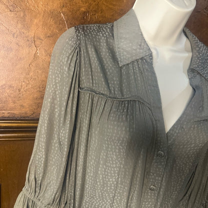 NWT SIZE 1X Democracy Gray Long Sleeve Dress