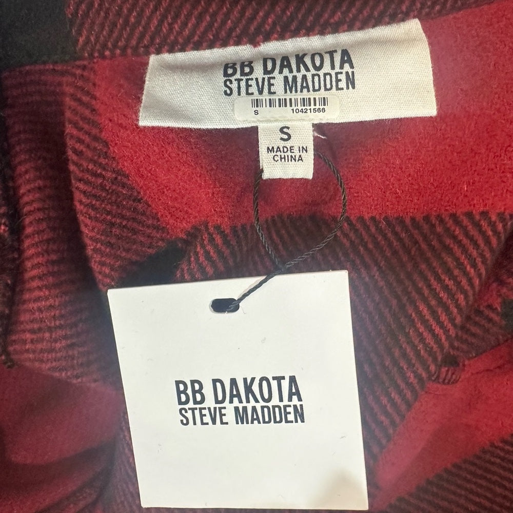 NWT SIZE S WILL FIT A M BB Dakota Checkered Red and Black Utility Jacket
