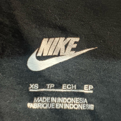 SIZE XS Nike Women's Short Sleeve Black Tee with White Logo