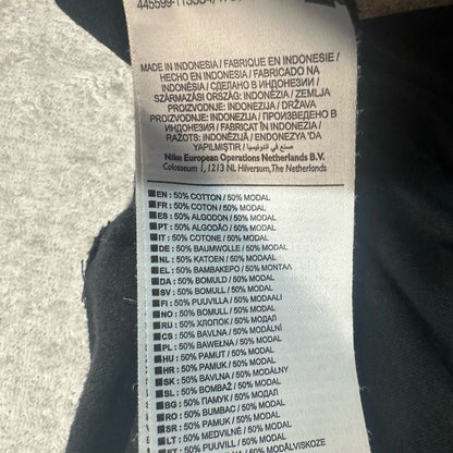 SIZE XS Nike Women's Short Sleeve Black Tee with White Logo