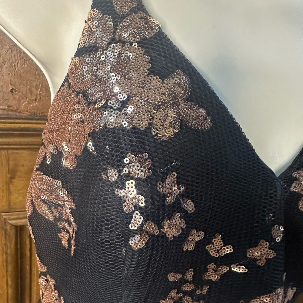 SIZE 2X Fashion Nova Elegant Black and Gold Floral Mini Dress