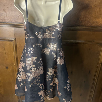 SIZE 2X Fashion Nova Elegant Black and Gold Floral Mini Dress