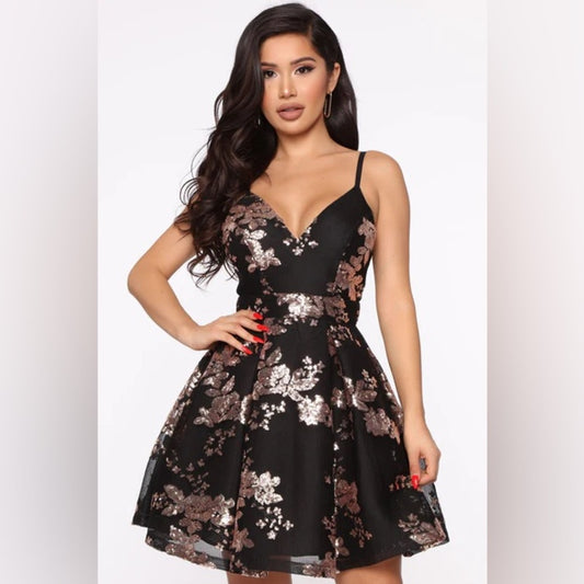 SIZE 2X Fashion Nova Elegant Black and Gold Floral Mini Dress