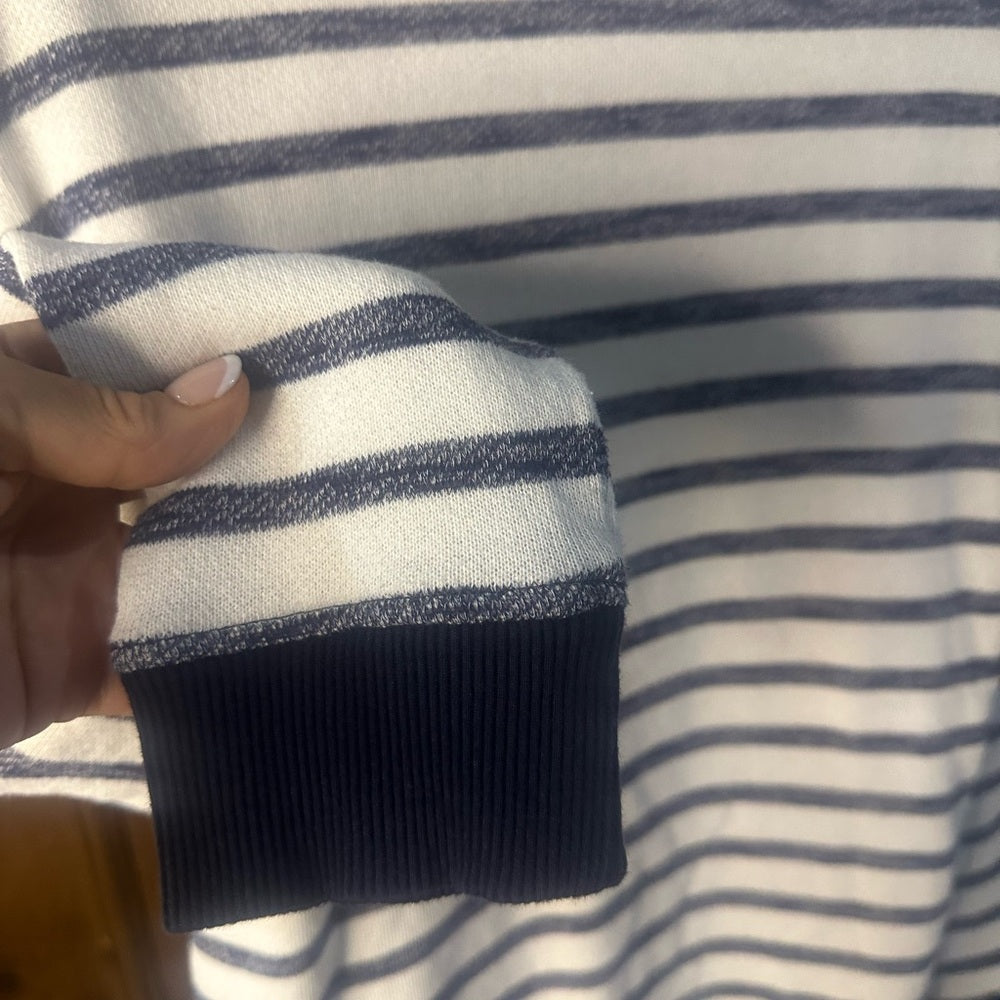 SIZE L Jones New York Striped Navy and White Hoodie