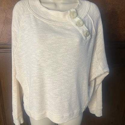 SIZE XS WILL FIT UP TO A L We The Free Cream Crew Neck Sweater
