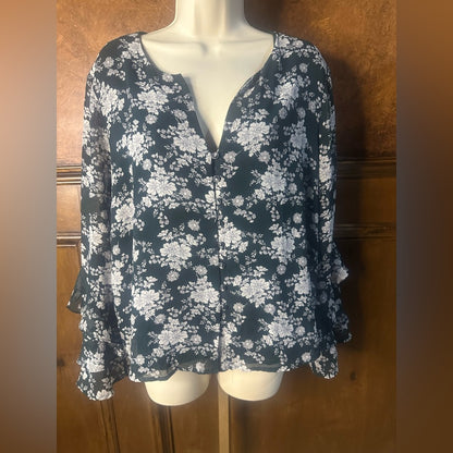 SIZE XL 1. State Dark Floral Blouse
