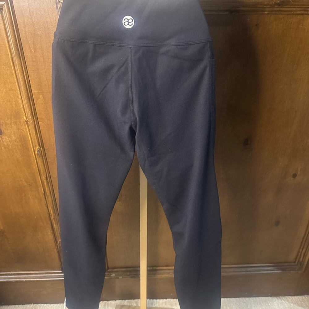 NWT SIZE XL Elegant Black Women's Leggings