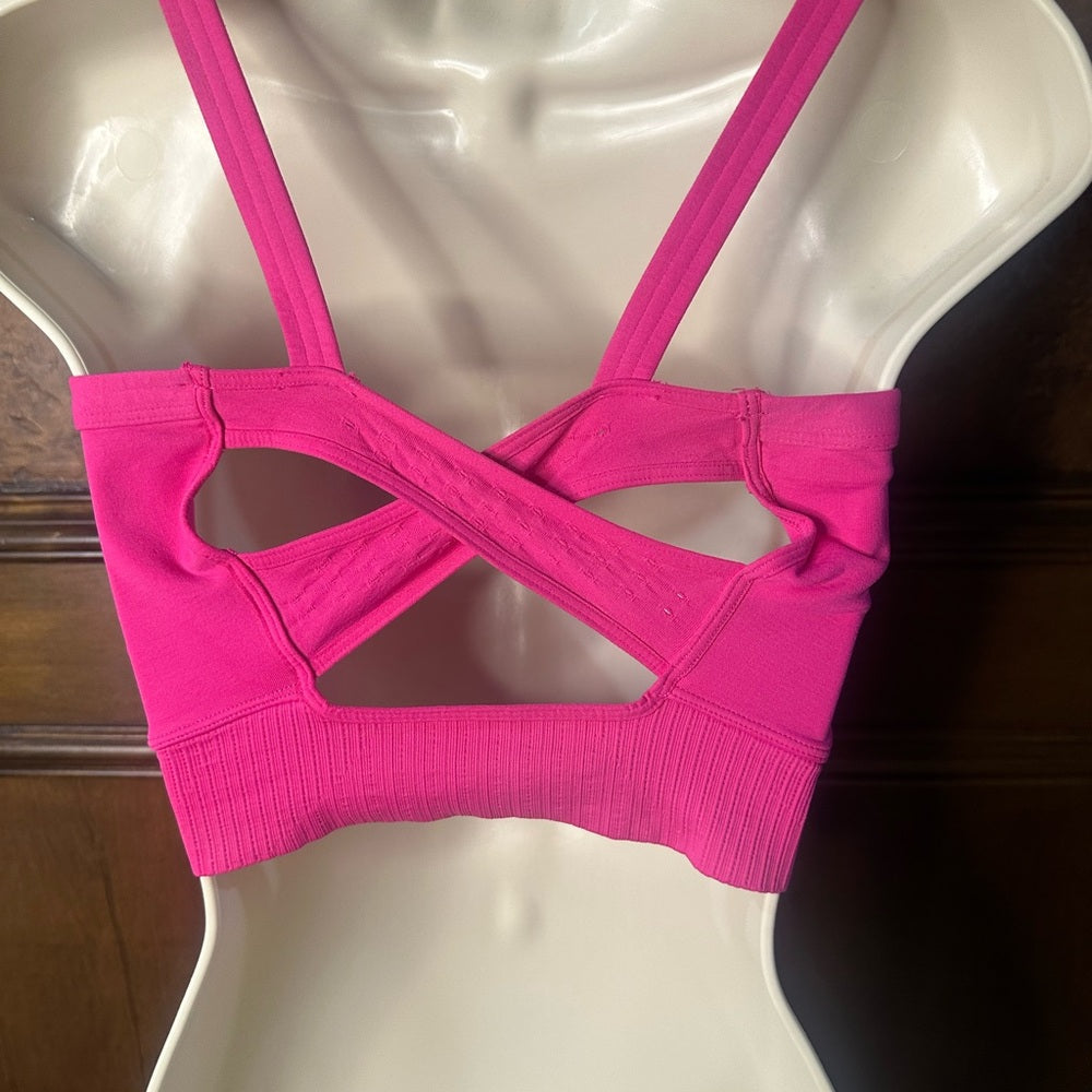 NWT SIZE M/L FP Movement by Free People Bold Purple Sports Bra