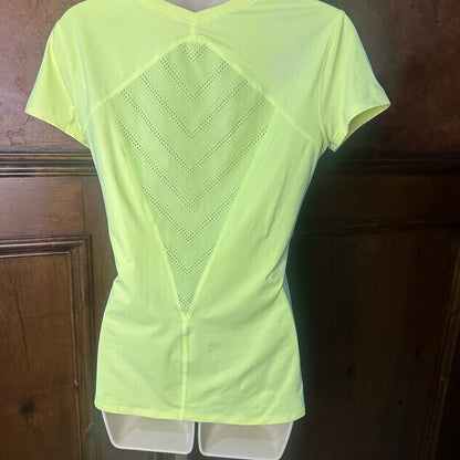 SIZE S/P Under Armour Women's Neon Yellow V-Neck Tee