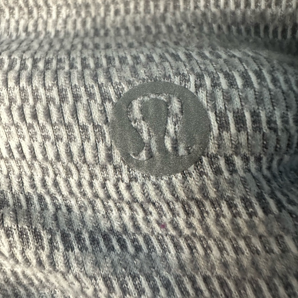 PRE-OWNED SIZE 4-6? Lululemon Athletica Light Gray Half-Zip Hoodie