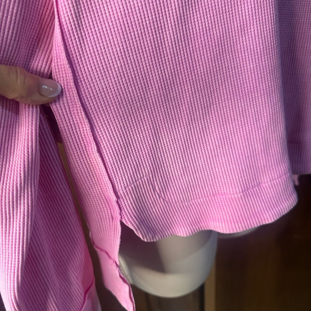 NWT SIZE L Sundry Vibrant Pink Crew Neck Sweater