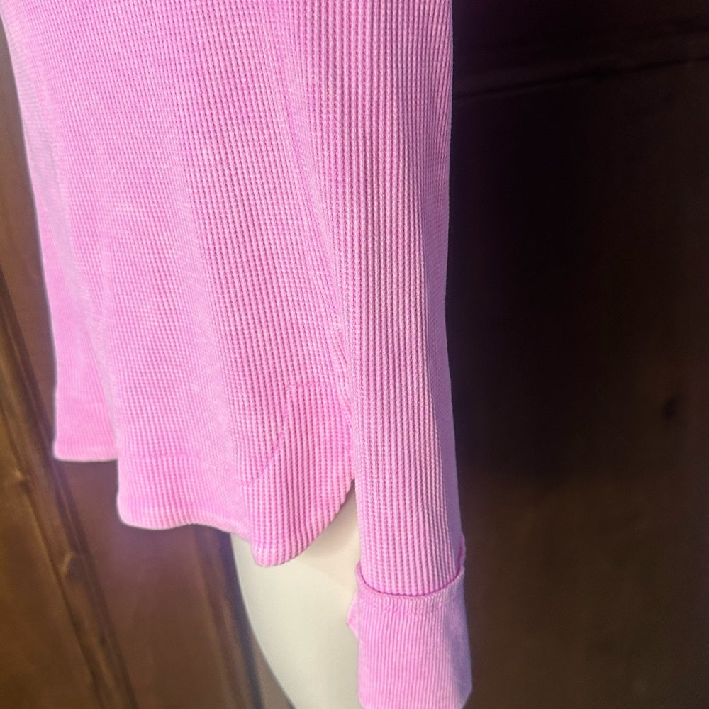 NWT SIZE L Sundry Vibrant Pink Crew Neck Sweater