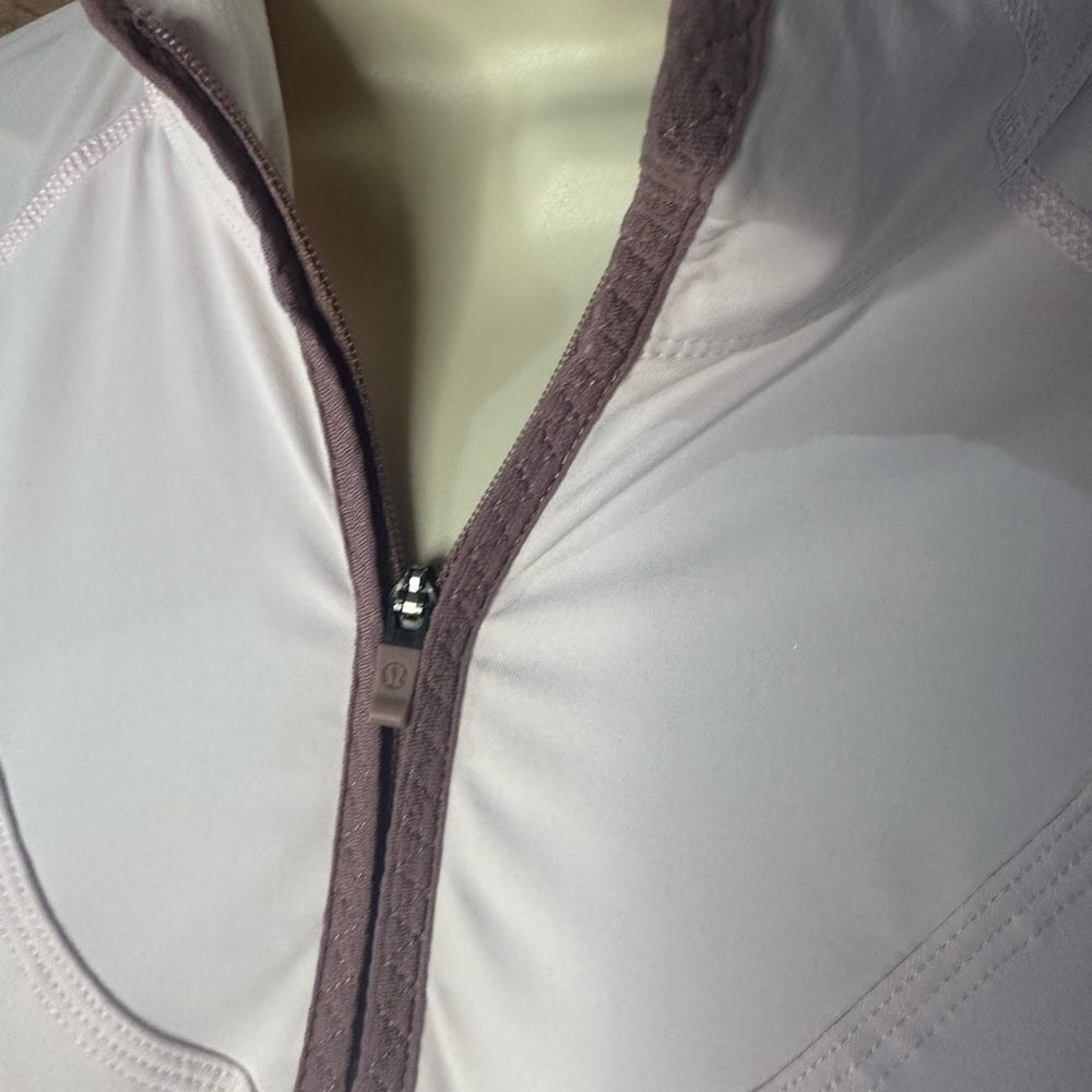 SIZE 8 Lululemon Athletica Soft Pink Long Sleeve Tee