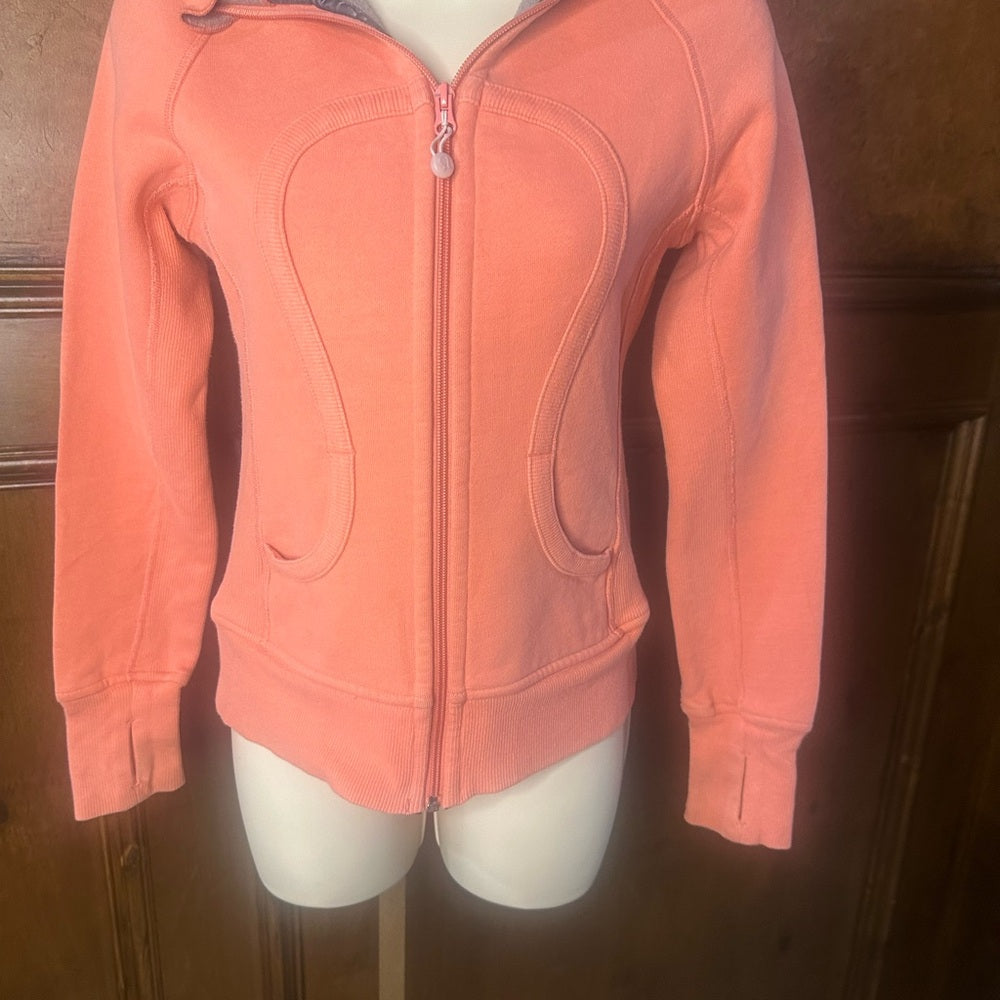 SIZE XS/S small spot on back lululemon athletica Vibrant Orange Hooded Jacket