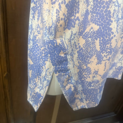 NWT SIZE 3/L Sundry Women's Pastel Crew Neck Sweater