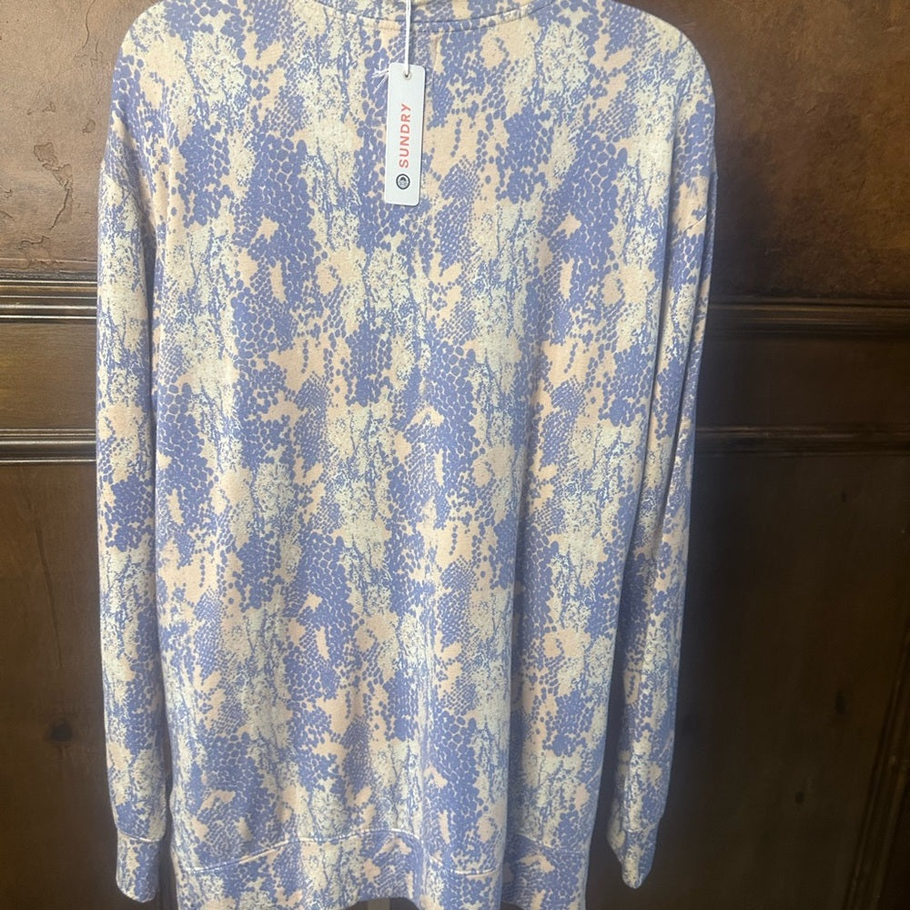 NWT SIZE 3/L Sundry Women's Pastel Crew Neck Sweater