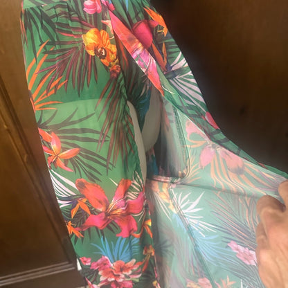 NWT SIZE M-L  L'ATISTE Tropical Floral Two-Piece Set