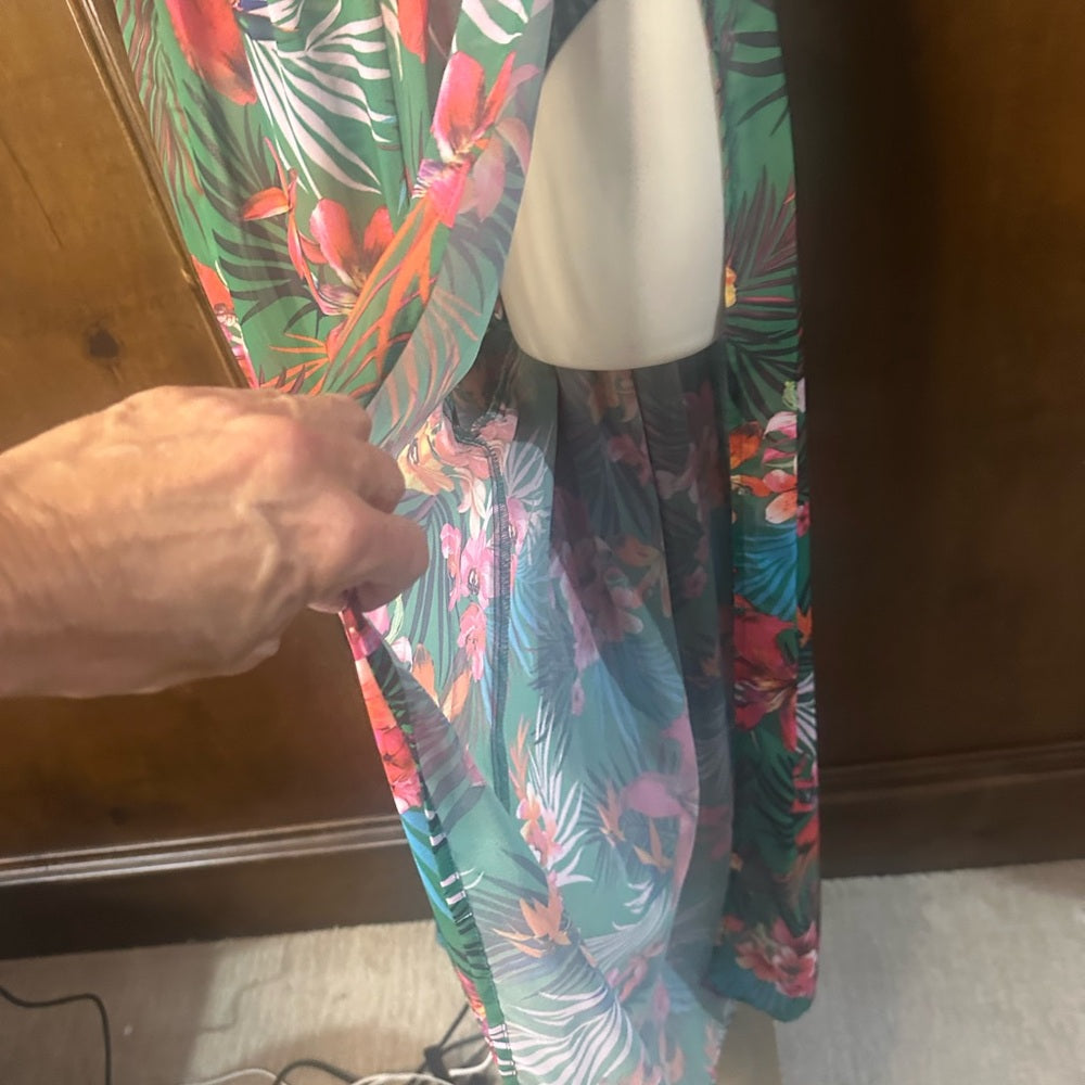 NWT SIZE M-L  L'ATISTE Tropical Floral Two-Piece Set