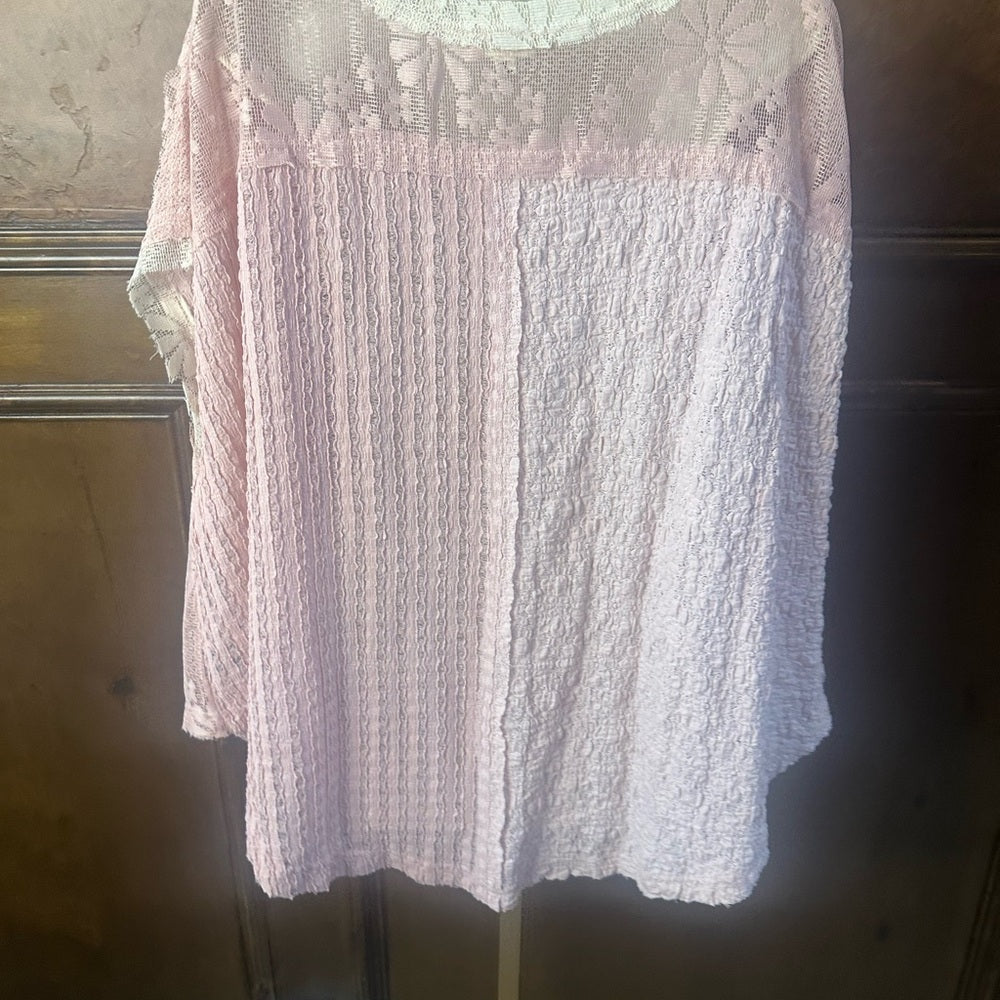 NWOT SIZE M POL Pink Lace Crop Top