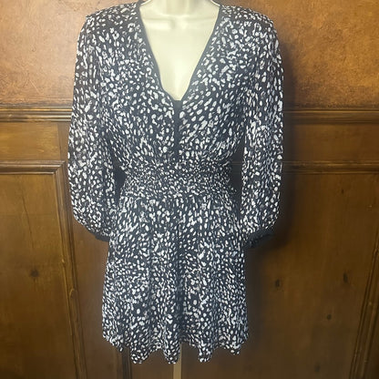NWT SIZE 1/US 4 The Kooples Black and White Patterned Long Sleeve Dress