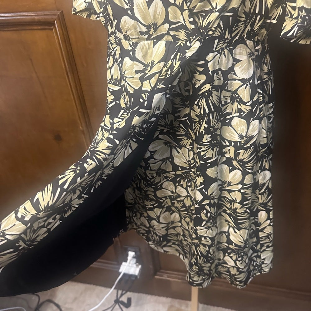 NWT SIZE 2/US 6 The Kooples Black and White Floral Mini Dress