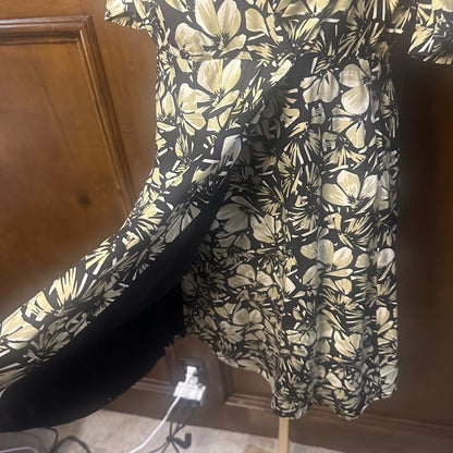 NWT SIZE 2/US 6 The Kooples Black and White Floral Mini Dress