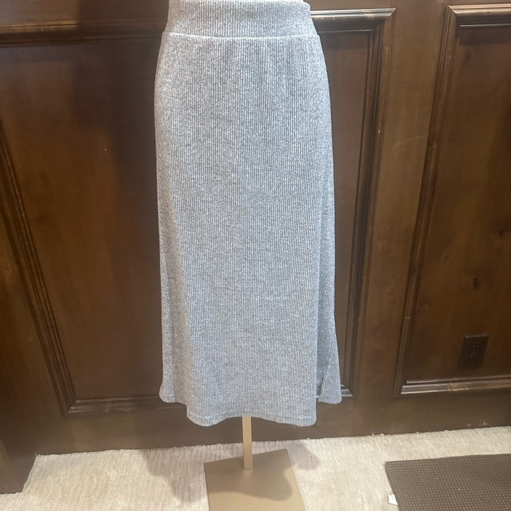 NWOT SIZE XL Time and Tru Gray Knit Midi Skirt