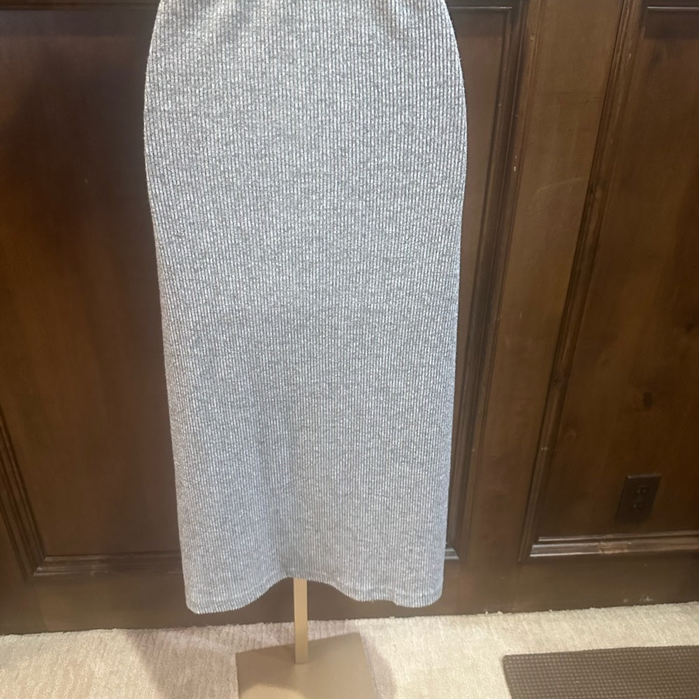 NWOT SIZE XL Time and Tru Gray Knit Midi Skirt