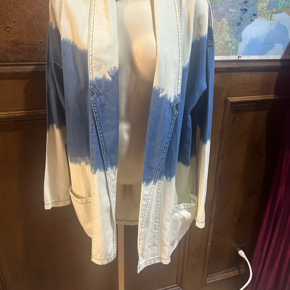 SIZE S WILL FIT UP TO A L POL Blue and White Blazer