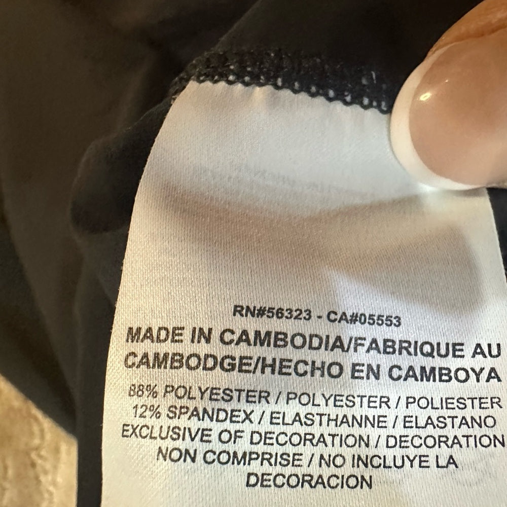 NWT SIZE L 525 America Tie-Dye Turtleneck Sweatshirt