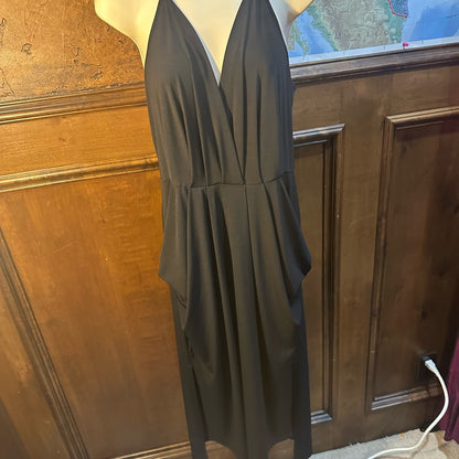 NWOT SIZE L BCBGeneration Elegant Black Midi Dress