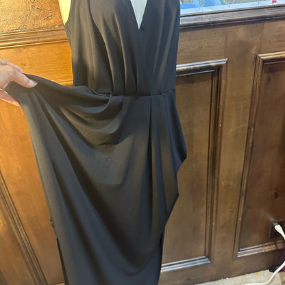 NWOT SIZE L BCBGeneration Elegant Black Midi Dress