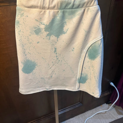 NWOT SIZE L POL Light Blue and White Pencil Skirt