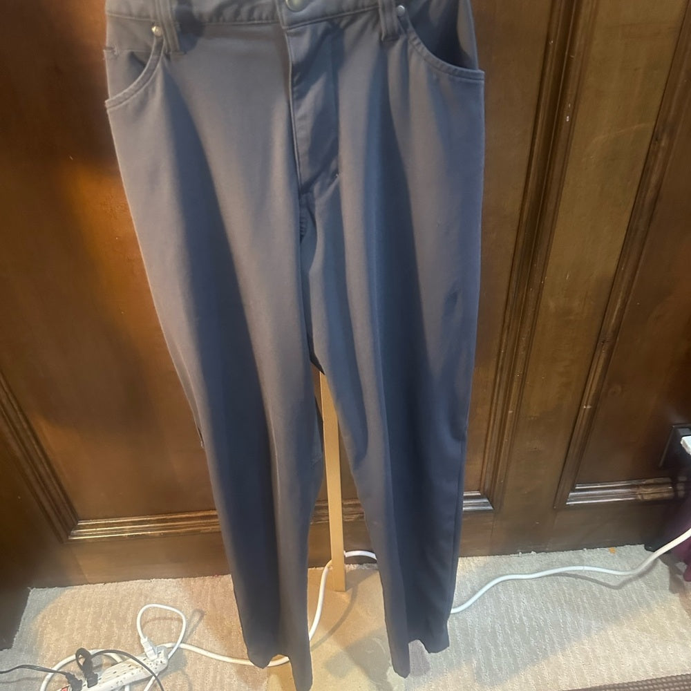 SIZE 34/32 lululemon athletica Men's Navy Slim Jeans