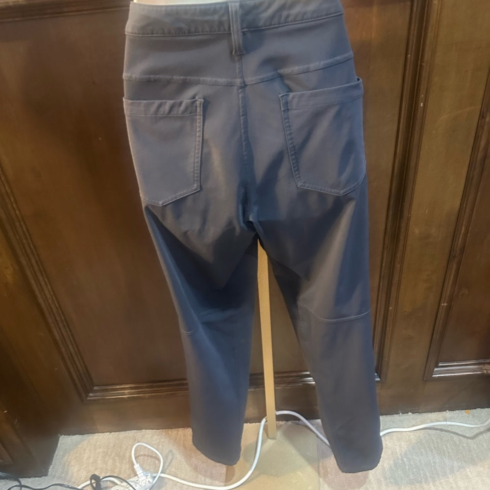 SIZE 34/32 lululemon athletica Men's Navy Slim Jeans