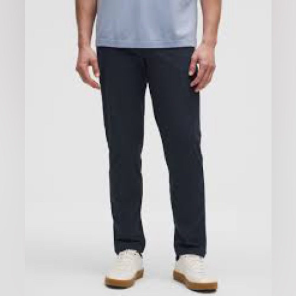 SIZE 34/32 lululemon athletica Men's Navy Slim Jeans