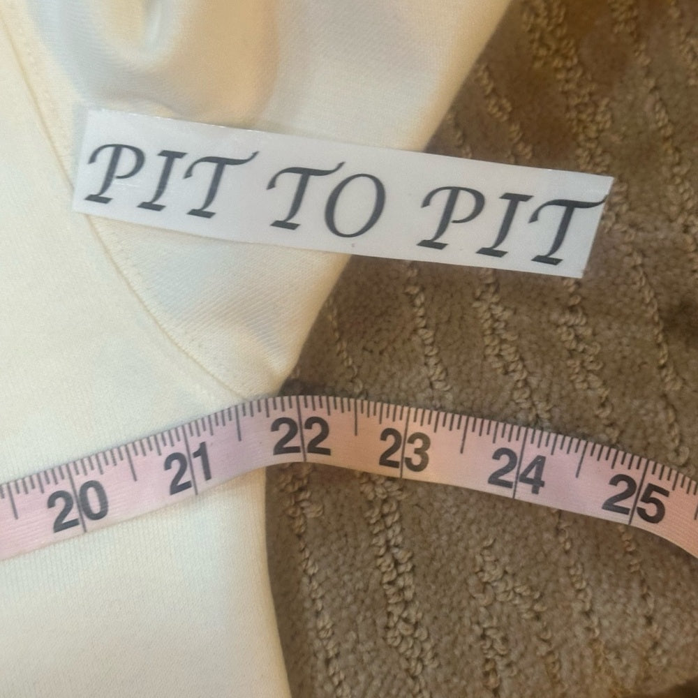 NWT SIZE M 525 America White and Yellow Fringe Sweatshirt